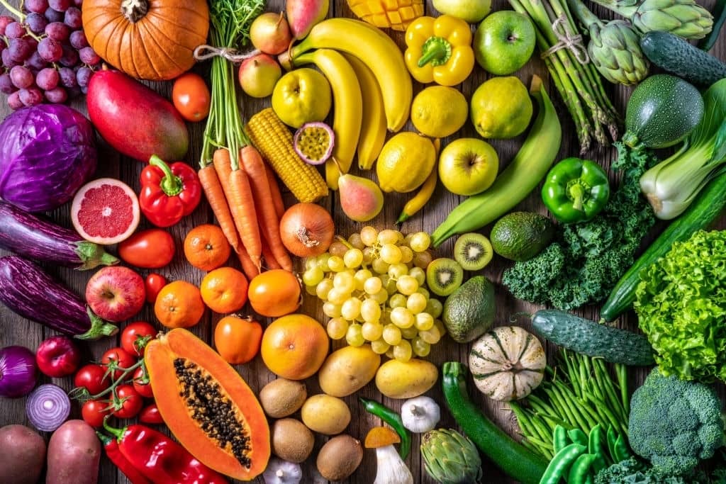 légumes-et-fruits-colorés-nourriture-végétalienne